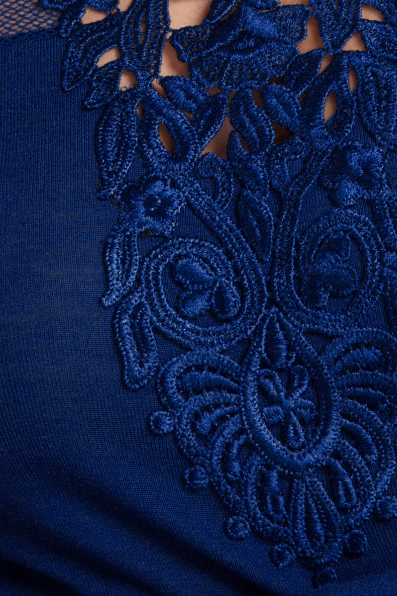 777 04 Long-sleeved wool-silk sweater with Bischoff macramé with embroidered tulle flowers