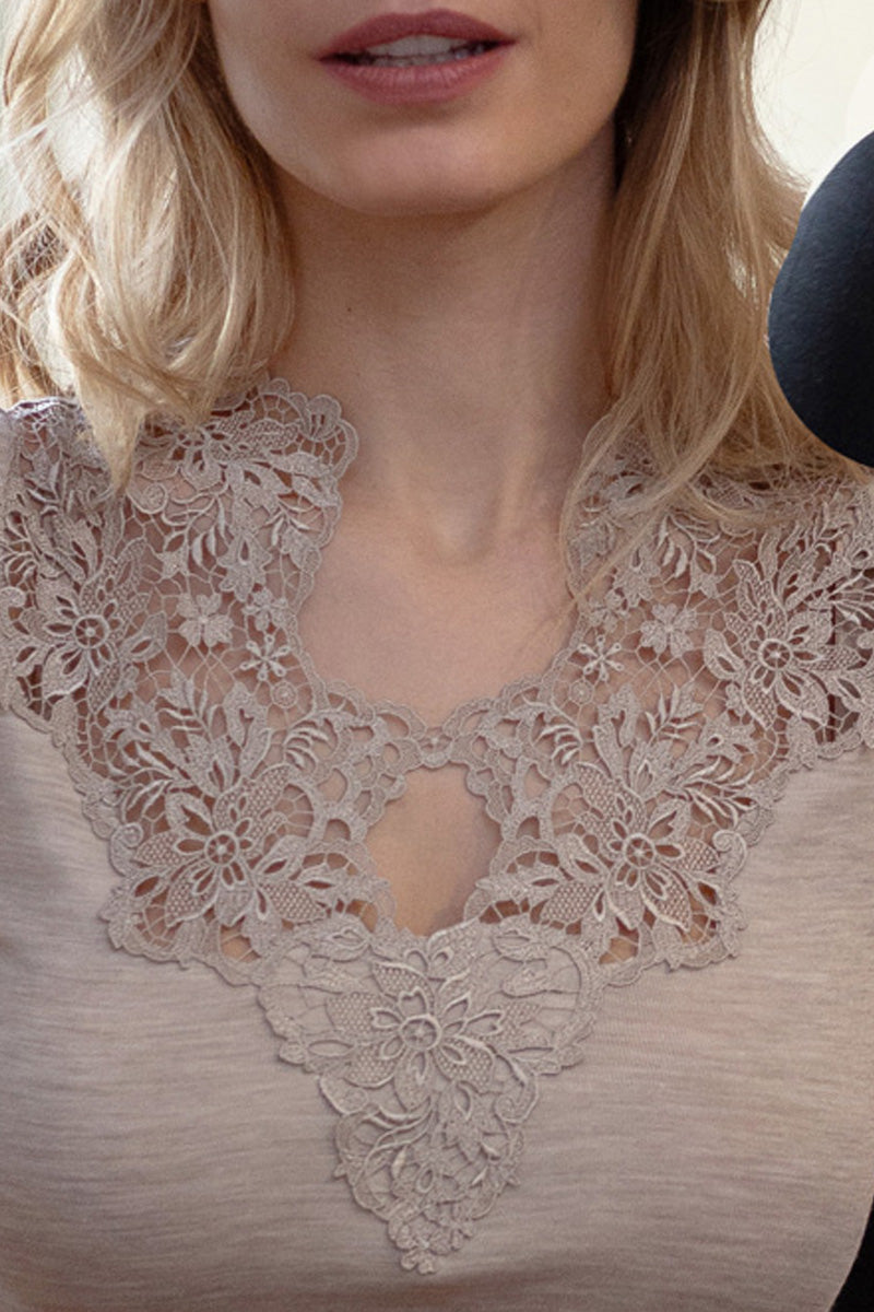 755 05 Retro style Bischoff macramé wool silk vest