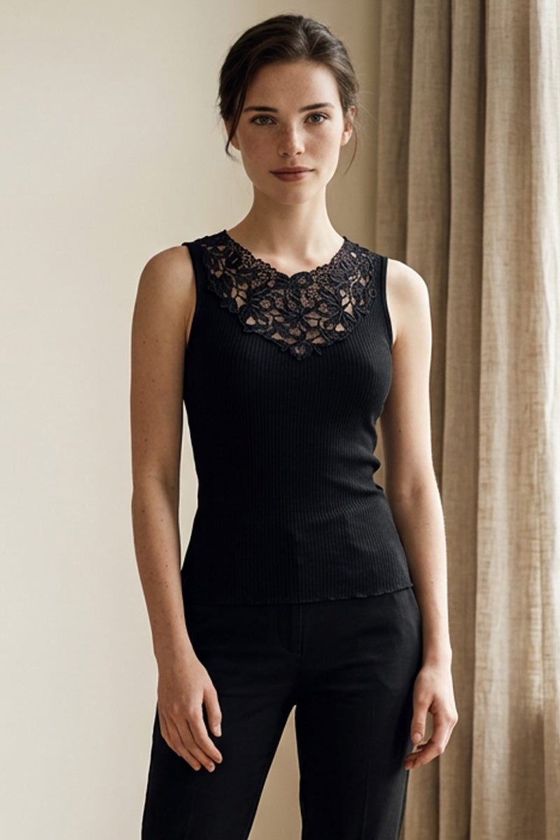 Adele long-sleeve neckline - Ribbed Wool Silk with Macramé