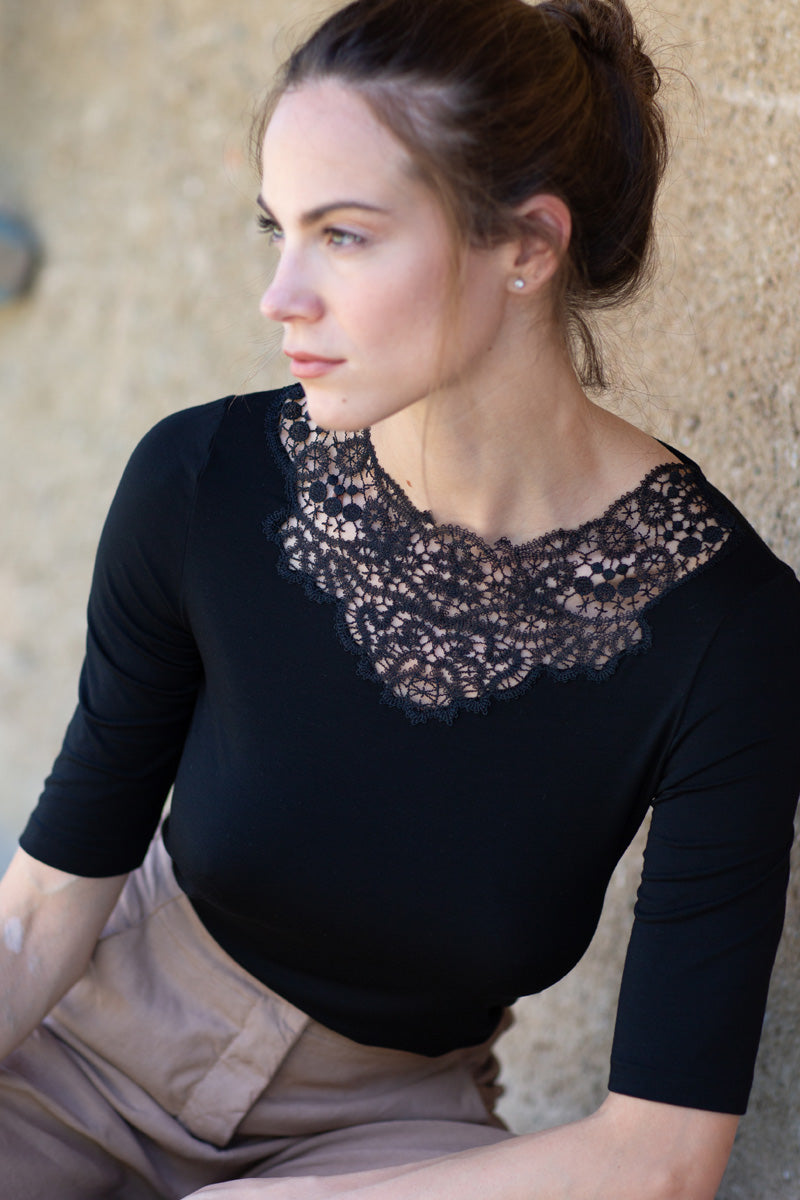 Maglia donna CALLA in Micromodal -manica al gomito con macramè effetto crochet