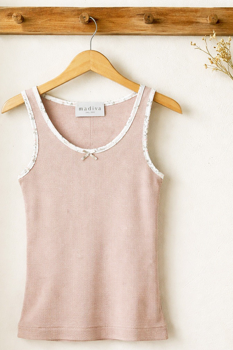 Anita Sleeveless - Wool Silk with little lace