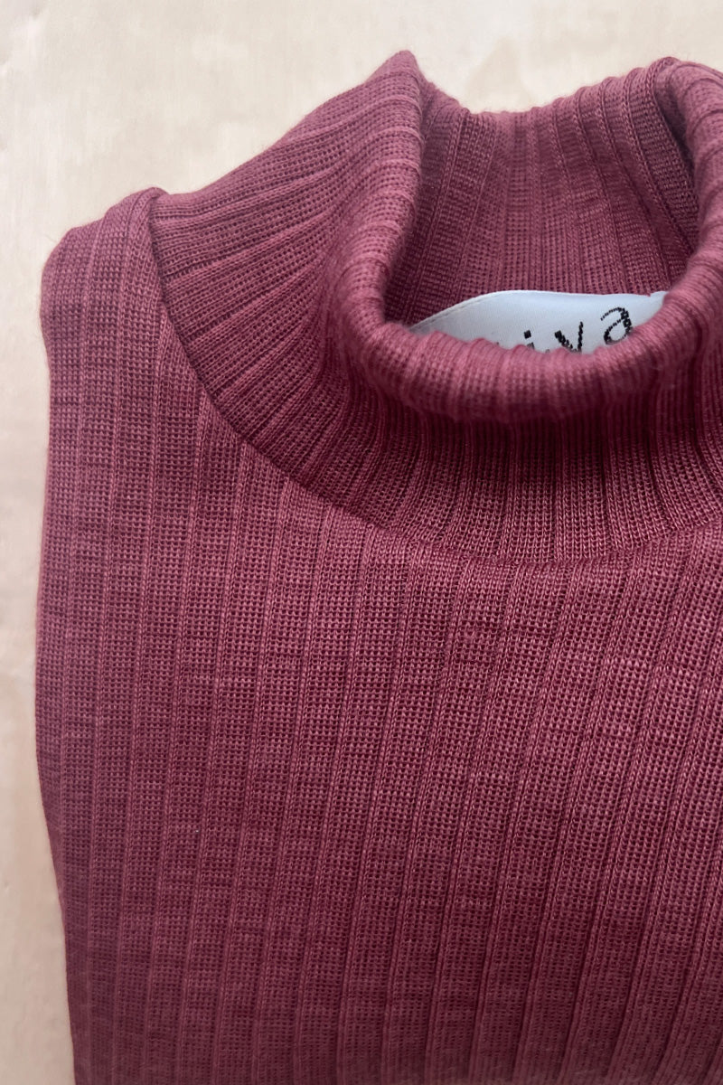 Olly children's turtleneck sweater in silk wool - Delicate on the skin and perfect to wear under a sweatshirt