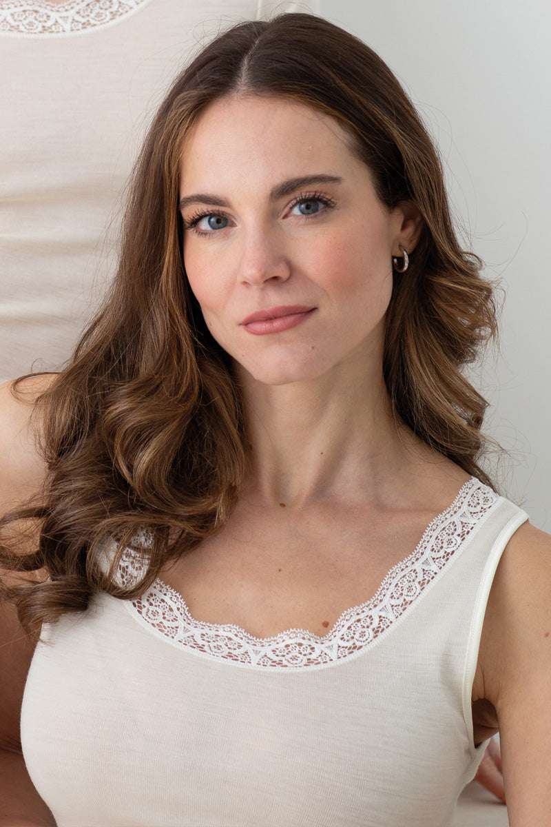 Tina Sleeveless - Tubolar Wool Silk with elegant elastic French lace flounce.