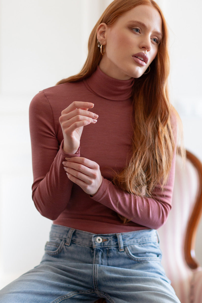 Zoe - Long sleeve turtleneck in silk wool 