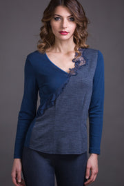Maglia sottogiacca da donna 683 in lana seta - Applicazione macramè e volant in microrete