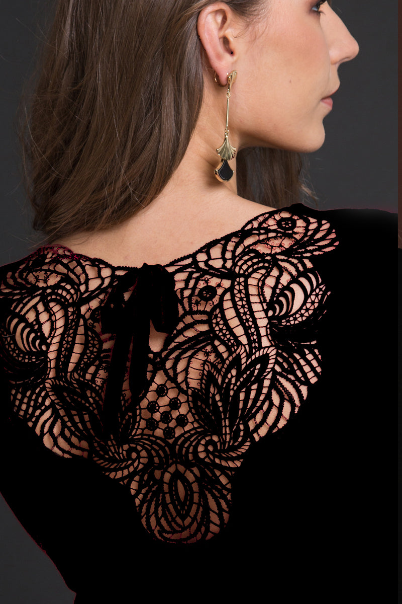 Maglia da donna 756 in lana merino extrafine e seta - Elegante inserto in macramè svizzero