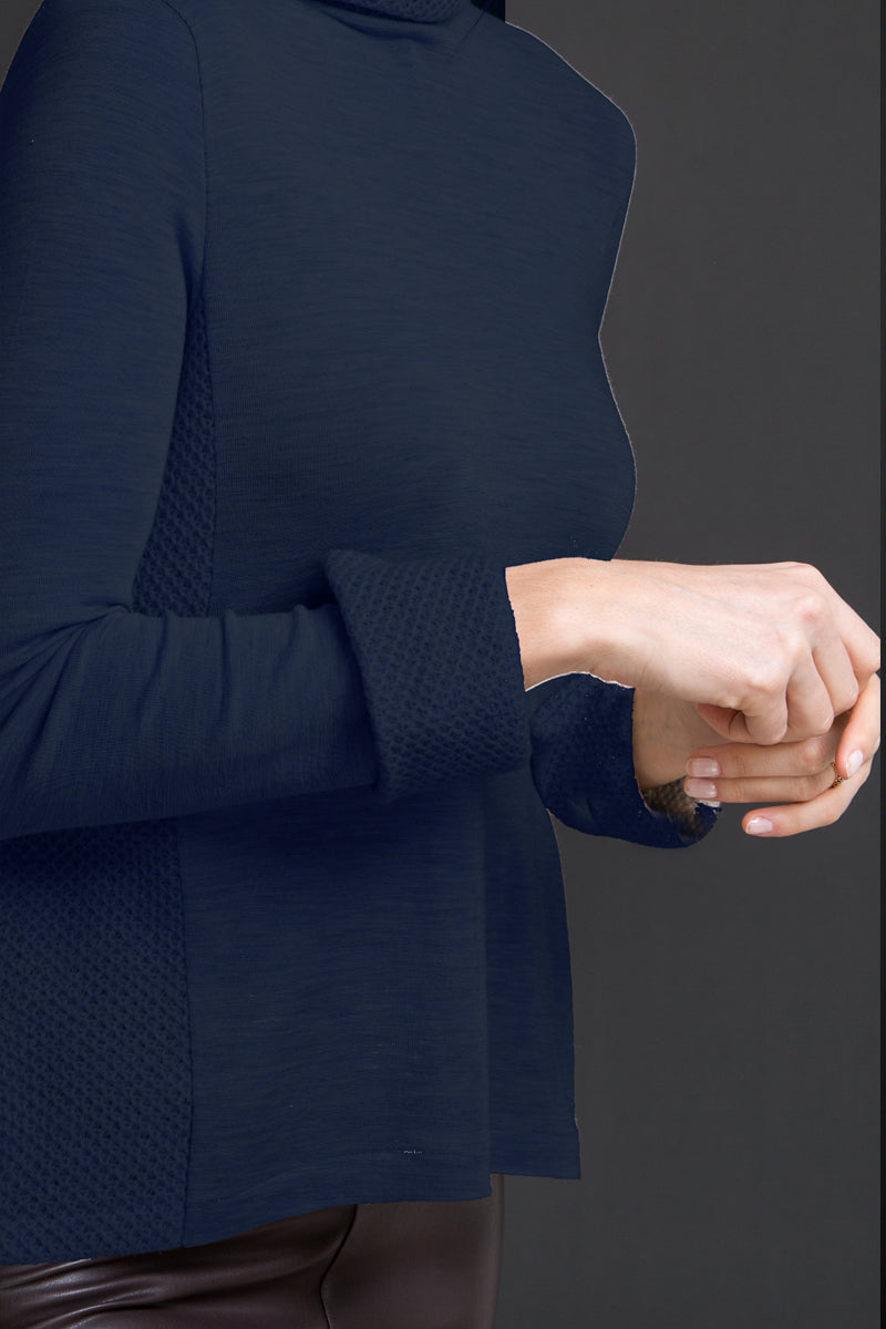 767 04 Long-sleeves turtleneck sweater in wool, silk and boiled wool