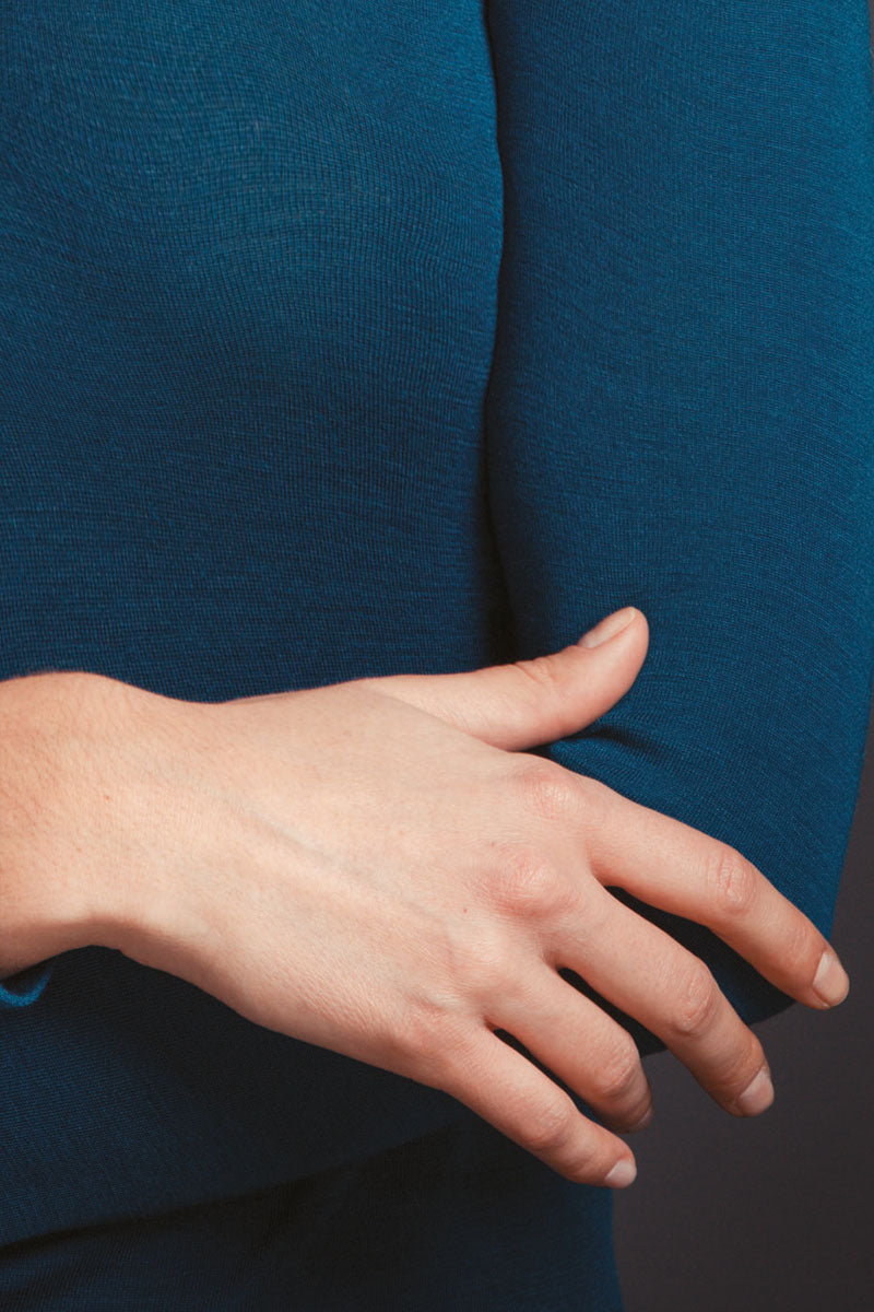 225 04 Long-sleeved Lupetto - Wool Silk with Pleated Edges