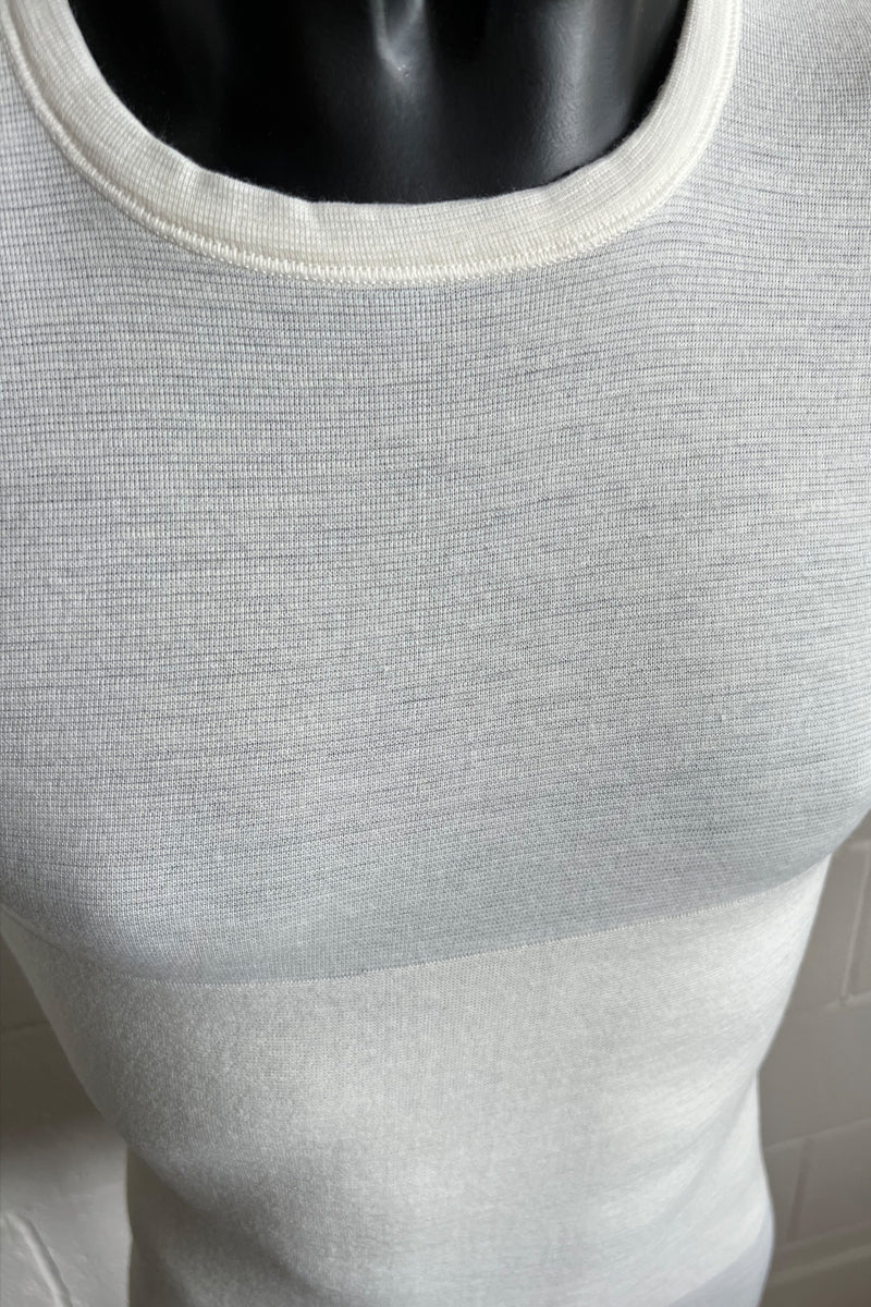 U22 Sleeveless - 54% wool 26% acrylic 14% cotton 6% elastane