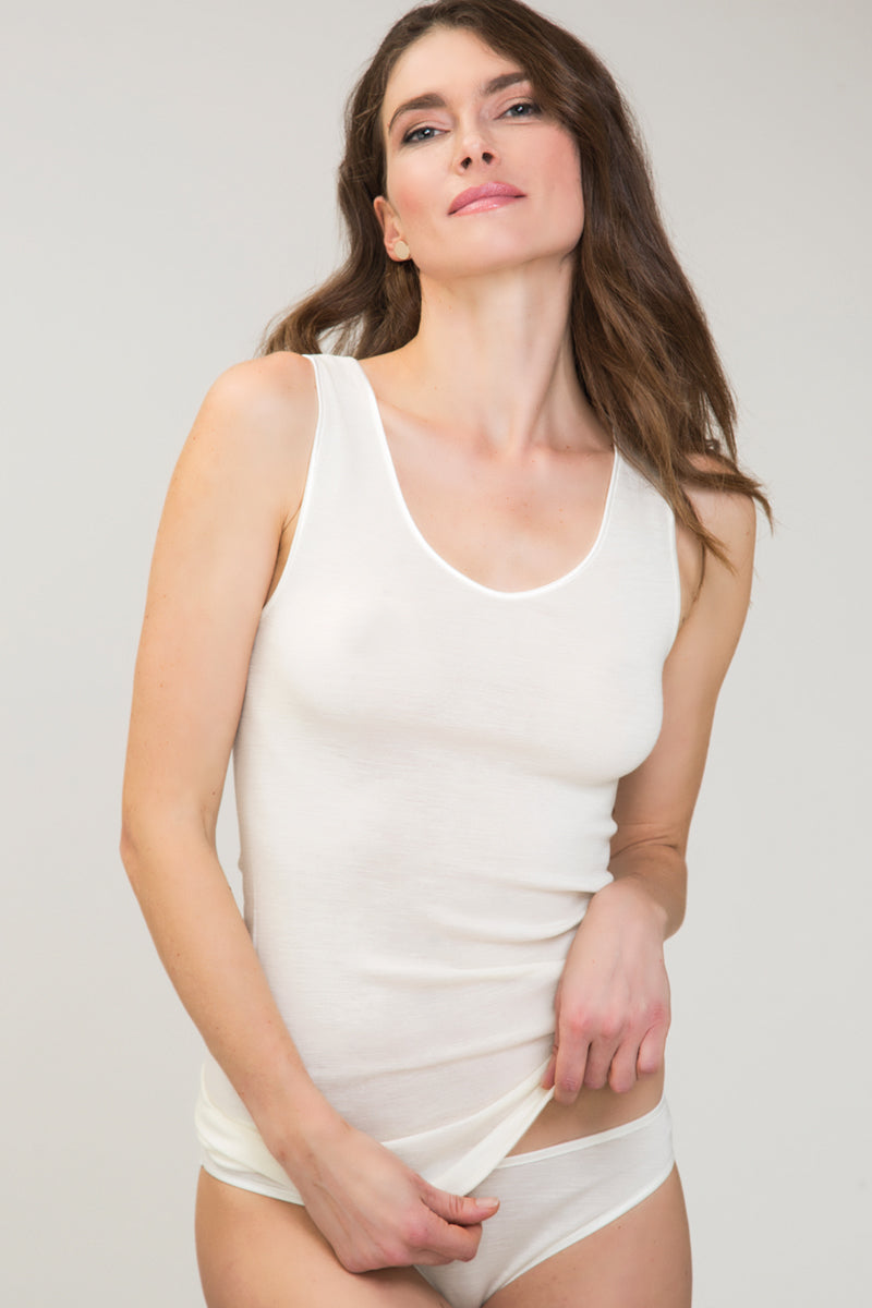 Vittoria Sleeveless - 100% Pure Virgin Wool